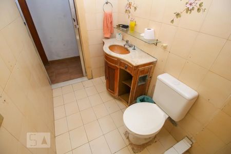 Casa à venda com 340m², 5 quartos e 4 vagasBanheiro 2