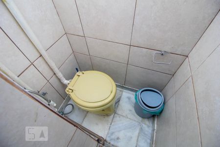 Casa à venda com 340m², 5 quartos e 4 vagasBanheiro de Serviço