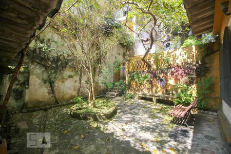 Casa à venda com 340m², 5 quartos e 4 vagasÁrea Externa