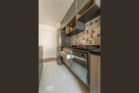 Apartamento para alugar com 51m², 2 quartos e 1 vaga Apartamento para alugar com 51m², 2 quartos e 1 vagaCozinha e Área de Serviço