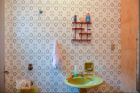 Casa à venda com 185m², 3 quartos e 2 vagasLavabo