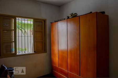 Casa à venda com 185m², 3 quartos e 2 vagasQuarto 1