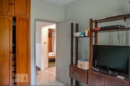 Casa à venda com 185m², 3 quartos e 2 vagasQuarto 2