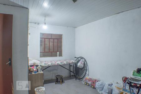 Casa à venda com 110m², 2 quartos e 2 vagas Casa à venda com 110m², 2 quartos e 2 vagasQuarto 1 fundos