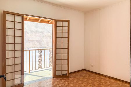 Casa à venda com 160m², 2 quartos e 3 vagassuíte