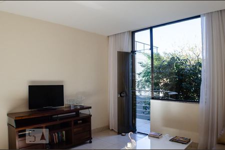 Sala de casa para alugar com 4 quartos, 290m² em Santa Lúcia, Belo Horizonte