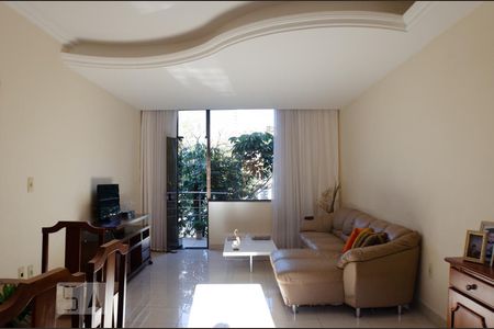 Sala de casa para alugar com 4 quartos, 290m² em Santa Lúcia, Belo Horizonte