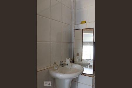 Casa à venda com 290m², 4 quartos e 1 vaga Casa à venda com 290m², 4 quartos e 1 vagaBanheiro da Suíte 2