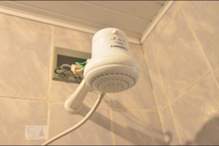 Casa à venda com 250m², 6 quartos e 3 vagasCasa 1 - Banheiro suíte