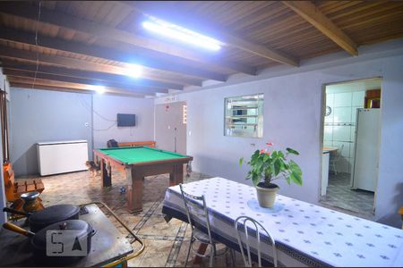 Casa à venda com 250m², 6 quartos e 3 vagasCasa 1 - Varanda