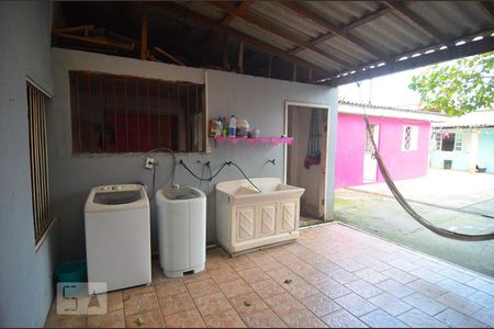 Casa à venda com 250m², 6 quartos e 3 vagasCasa 1 - Área de serviço