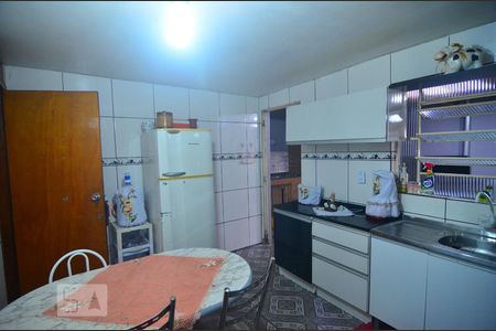 Casa à venda com 250m², 6 quartos e 3 vagasCasa 1 - Cozinha