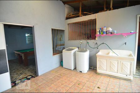 Casa à venda com 250m², 6 quartos e 3 vagasCasa 1 - Área de serviço