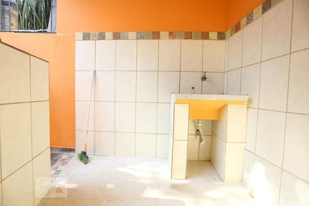 Casa para alugar com 49m², 2 quartos e 1 vagaÁrea de Serviço