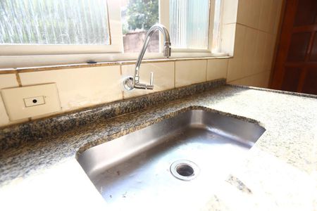 Casa para alugar com 49m², 2 quartos e 1 vagaCozinha - Torneira