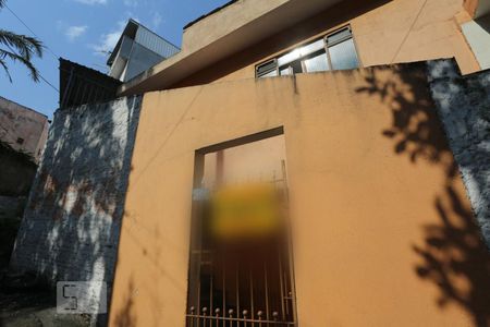 Casa para alugar com 49m², 2 quartos e 1 vagaFachada