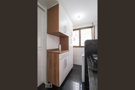 Apartamento para alugar com 67m², 2 quartos e 1 vaga Apartamento para alugar com 67m², 2 quartos e 1 vagaCozinha