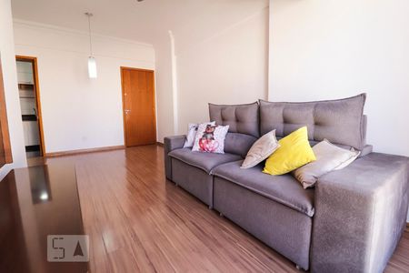Sala de apartamento para alugar com 2 quartos, 67m² em Setor Bueno, Goiânia