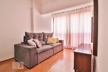 Sala de apartamento para alugar com 2 quartos, 67m² em Setor Bueno, Goiânia