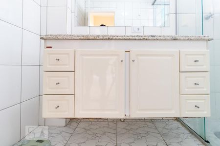 Banheiro de apartamento para alugar com 1 quarto, 49m² em Mirandópolis, São Paulo