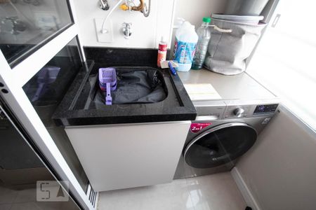 Apartamento à venda com 58m², 2 quartos e 1 vaga Apartamento à venda com 58m², 2 quartos e 1 vagaÁrea de Serviço