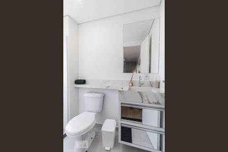 Studio para alugar com 19m², 1 quarto e sem vaga Studio para alugar com 19m², 1 quarto e sem vagaBanheiro Social