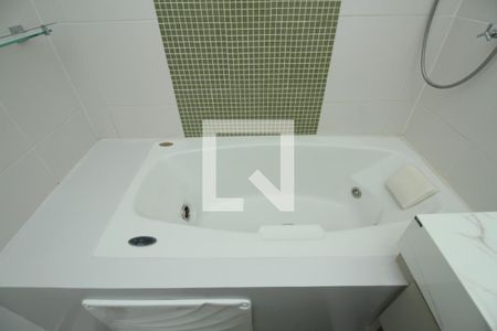 Apartamento para alugar com 70m², 2 quartos e 2 vagasBanheiro