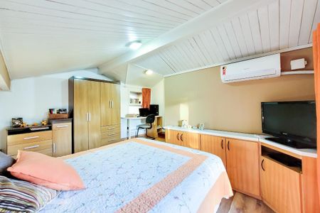 Casa à venda com 490m², 4 quartos e 4 vagas Casa à venda com 490m², 4 quartos e 4 vagassuíte 2