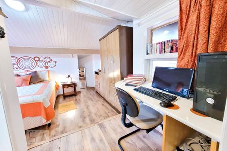 Casa à venda com 490m², 4 quartos e 4 vagas Casa à venda com 490m², 4 quartos e 4 vagassuíte 2