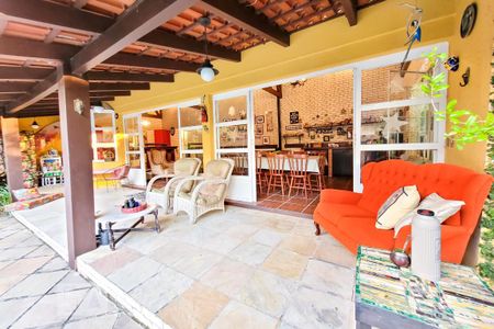 Casa à venda com 490m², 4 quartos e 4 vagas Casa à venda com 490m², 4 quartos e 4 vagasÁrea Gourmet