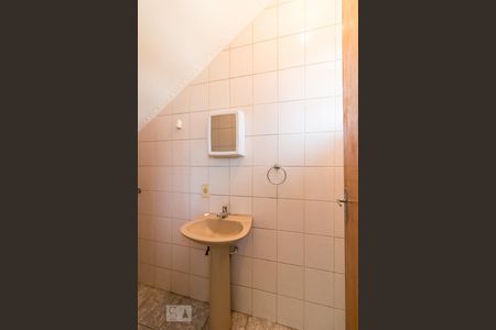 Casa à venda com 160m², 4 quartos e 2 vagasBanheiro de serviço