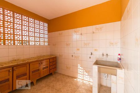 Casa à venda com 160m², 4 quartos e 2 vagasÁrea de serviço