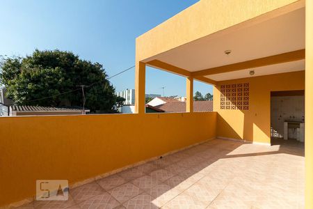 Casa à venda com 160m², 4 quartos e 2 vagasTerraço