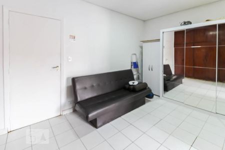 Casa à venda com 110m², 3 quartos e 2 vagasCloset