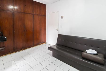 Casa à venda com 110m², 3 quartos e 2 vagasCloset