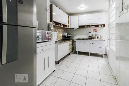 Casa à venda com 110m², 3 quartos e 2 vagasCozinha