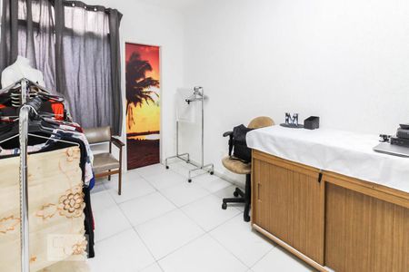 Casa à venda com 110m², 3 quartos e 2 vagasSuíte 