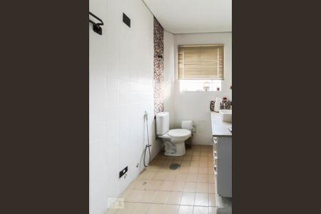 Casa à venda com 110m², 3 quartos e 2 vagasBanheiro