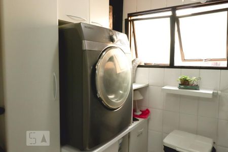 Apartamento para alugar com 105m², 3 quartos e 2 vagas Apartamento para alugar com 105m², 3 quartos e 2 vagasÁrea de Serviço