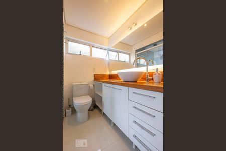 Apartamento à venda com 100m², 2 quartos e 1 vaga Apartamento à venda com 100m², 2 quartos e 1 vagaSuíte - Banheiro