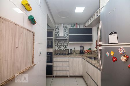 Cozinha de apartamento à venda com 2 quartos, 92m² em São João, Porto Alegre