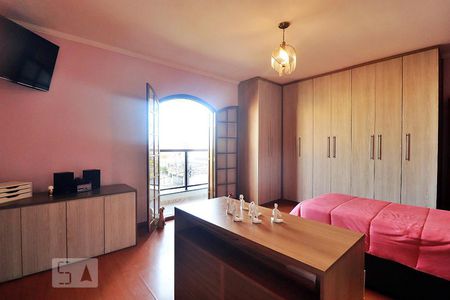 Casa para alugar com 224m², 3 quartos e 5 vagasSuíte