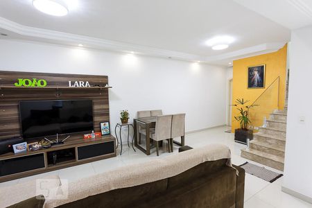 Sala  de casa para alugar com 3 quartos, 205m² em Jardim Maria Rosa, Taboão da Serra