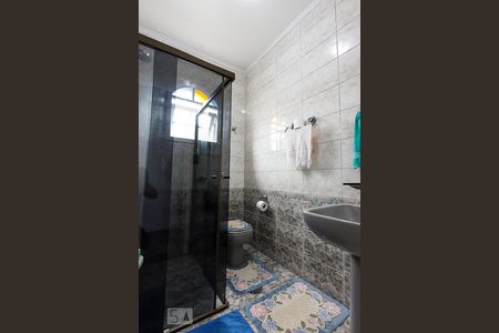 Banheiro de casa para alugar com 3 quartos, 205m² em Jardim Maria Rosa, Taboão da Serra