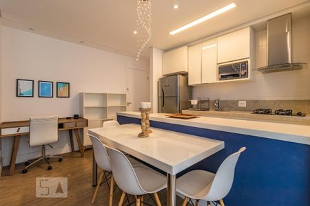 Sala de apartamento para alugar com 1 quarto, 47m² em Alphaville Empresarial, Barueri