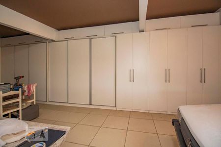 Casa para alugar com 390m², 4 quartos e 5 vagasSalão de festas