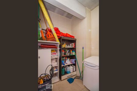 Casa para alugar com 390m², 4 quartos e 5 vagasLavanderia 