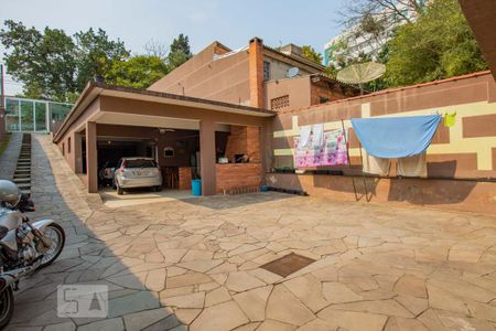 Casa para alugar com 390m², 4 quartos e 5 vagasPátio 