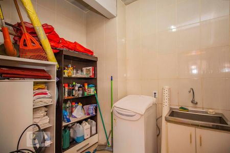 Casa para alugar com 390m², 4 quartos e 5 vagasLavanderia 