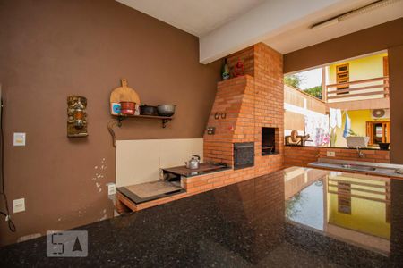 Casa para alugar com 390m², 4 quartos e 5 vagasSalão de festas